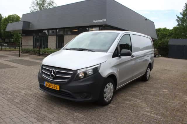 Mercedes-Benz Vito (2020) thumbnail 3