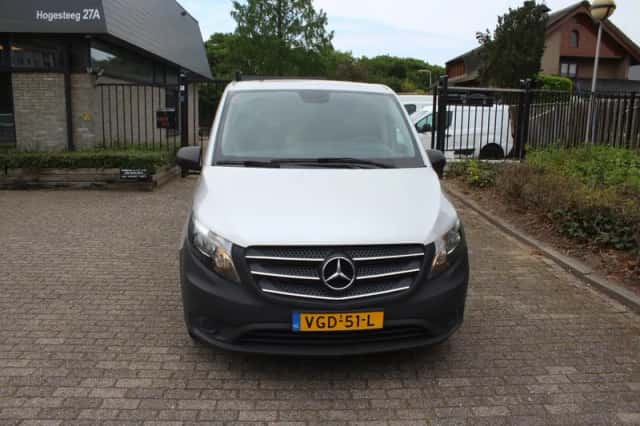 Mercedes-Benz Vito (2020) thumbnail 6