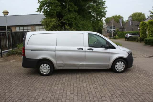 Mercedes-Benz Vito (2020) thumbnail 8