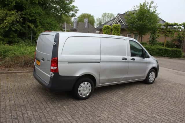 Mercedes-Benz Vito (2020) thumbnail 9
