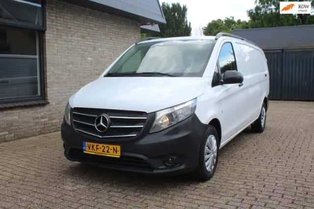 Mercedes-Benz Vito (2016) thumbnail 2