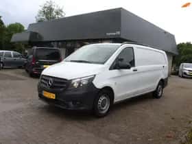 Mercedes-Benz Vito (2016) thumbnail 2