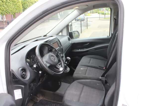 Mercedes-Benz Vito (2016) thumbnail 11