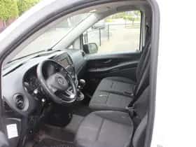 Mercedes-Benz Vito (2016) thumbnail 11