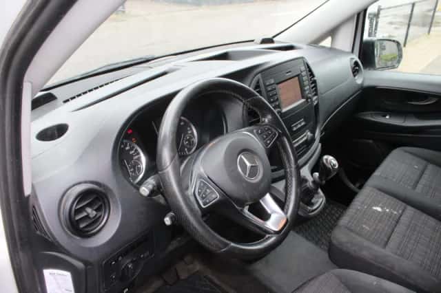 Mercedes-Benz Vito (2016) thumbnail 12