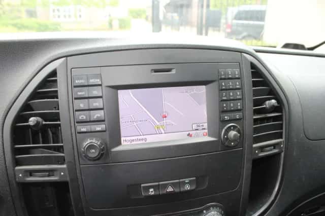 Mercedes-Benz Vito (2016) thumbnail 21