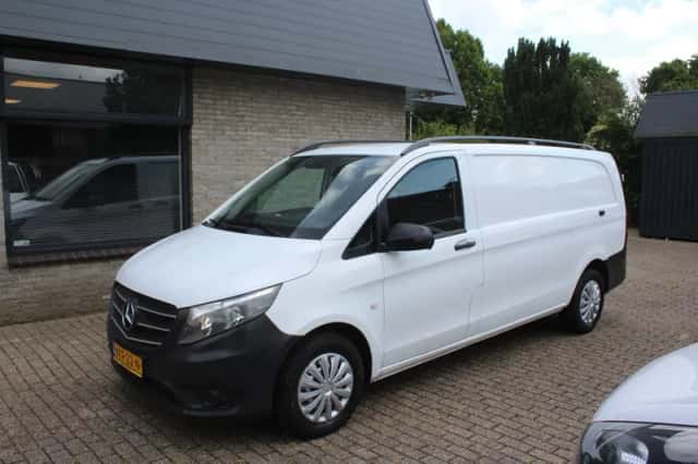 Mercedes-Benz Vito (2016) thumbnail 4