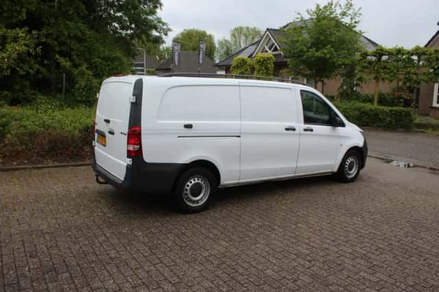 Mercedes-Benz Vito (2016) thumbnail 8