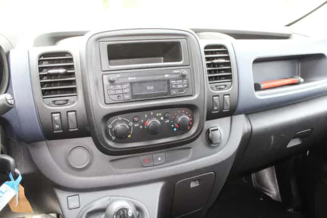 Opel Vivaro (2019) thumbnail 17