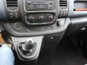 Opel Vivaro (2019) thumbnail 18