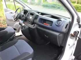 Opel Vivaro (2019) thumbnail 25