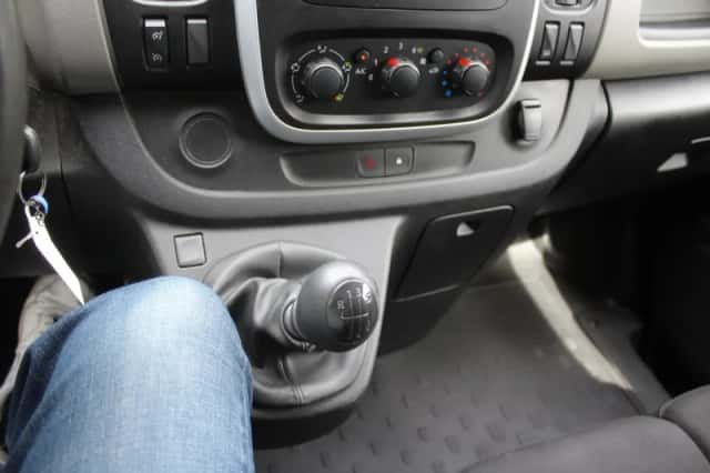 Renault Trafic (2018) thumbnail 22