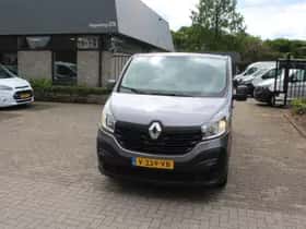 Renault Trafic (2018) thumbnail 5