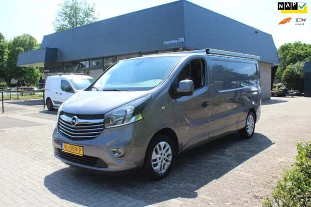 Opel Vivaro (2015) — foto 1