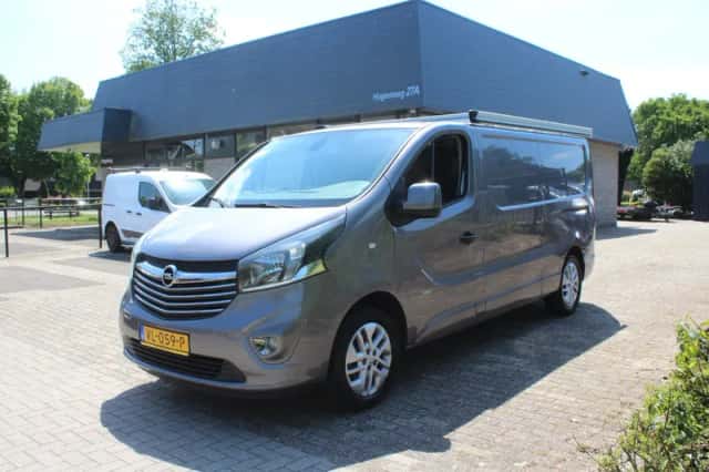 Opel Vivaro (2015) thumbnail 19