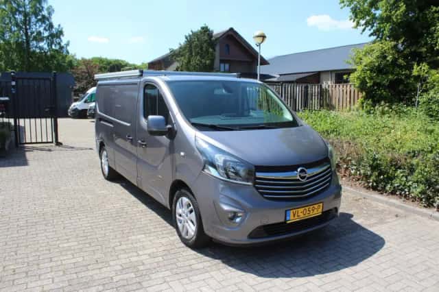 Opel Vivaro (2015) thumbnail 5