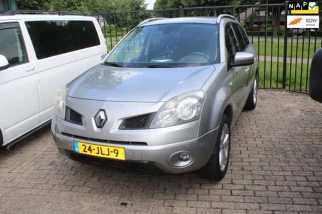 Renault Koleos (2009) thumbnail 1