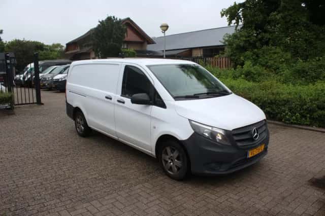 Mercedes-Benz Vito (2015) thumbnail 5