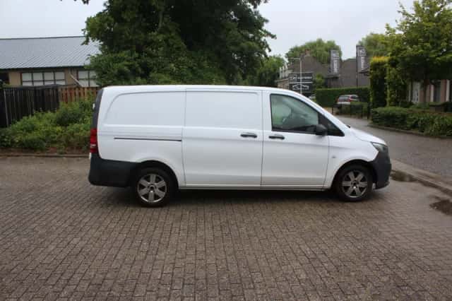 Mercedes-Benz Vito (2015) thumbnail 6