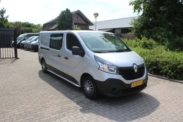Renault Trafic (2016) thumbnail 6