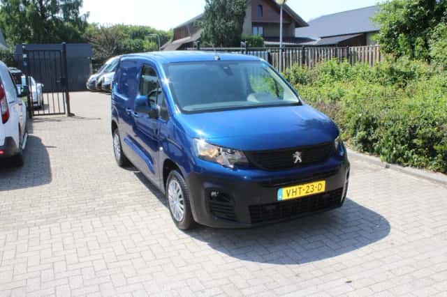 Peugeot Partner (2020) thumbnail 4