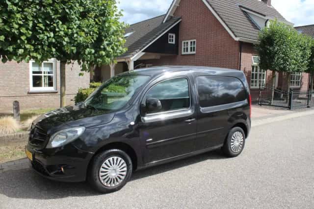 Mercedes-Benz Citan (2017) thumbnail 2