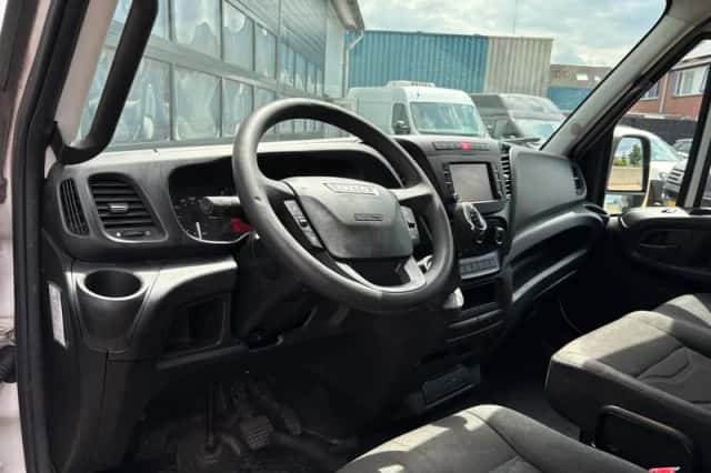 Iveco Daily (2015) thumbnail 2