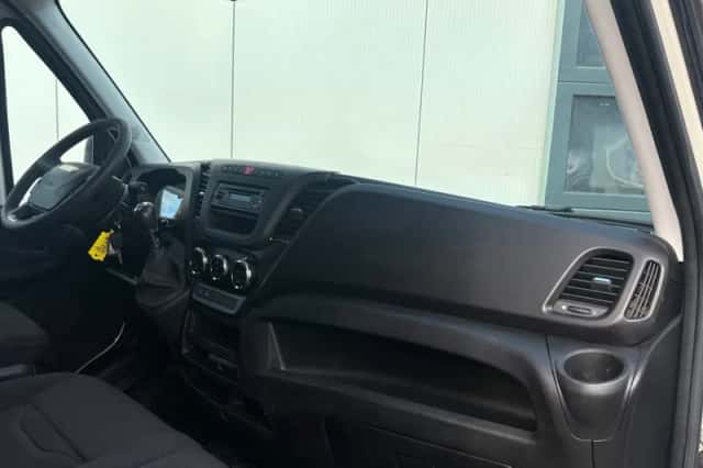 Iveco Daily (2015) thumbnail 5
