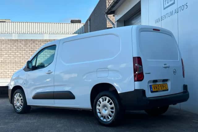 Opel Combo (2022) thumbnail 4