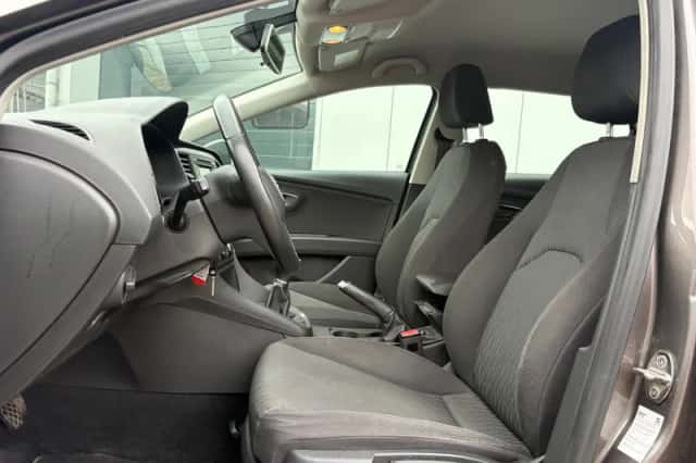 SEAT Leon (2014) thumbnail 3