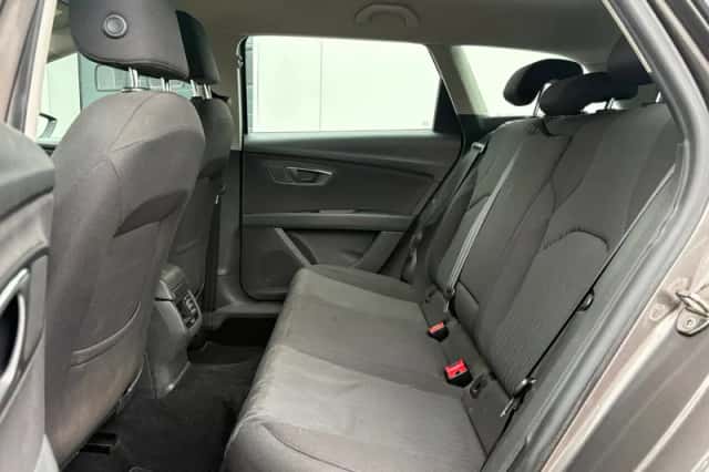 SEAT Leon (2014) thumbnail 4