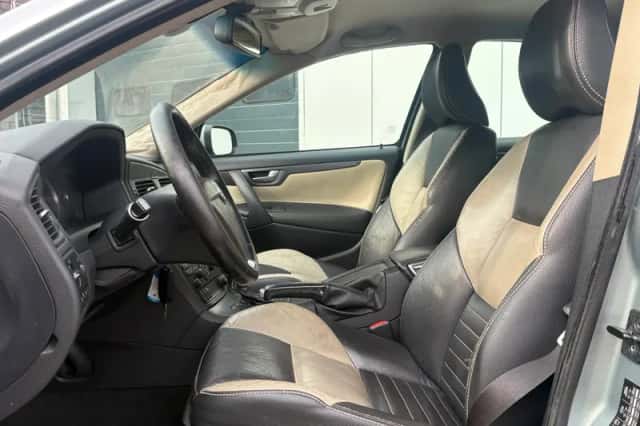 Volvo S60 (2009) thumbnail 3