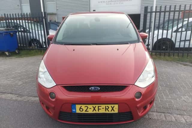 Ford S-Max (2007) thumbnail 2