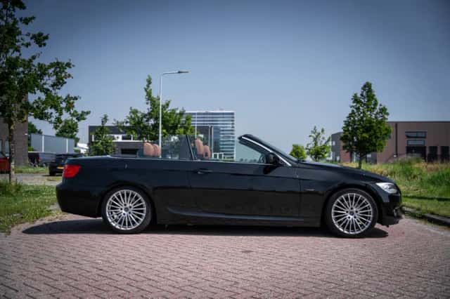 BMW 3-Serie (2011) thumbnail 4