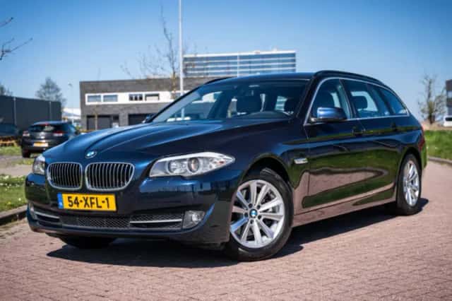 BMW 5-Serie (2012) thumbnail 1