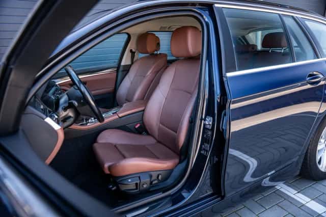 BMW 5-Serie (2012) thumbnail 3