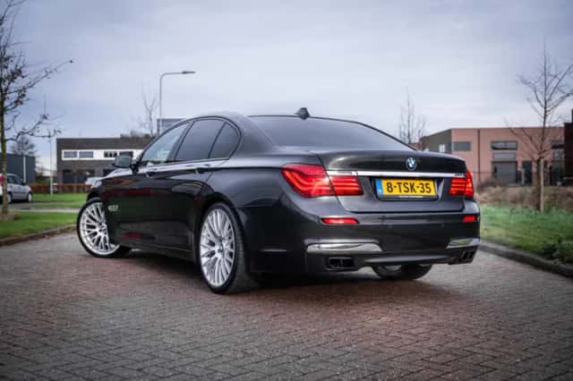 BMW 7-Serie (2013) thumbnail 5