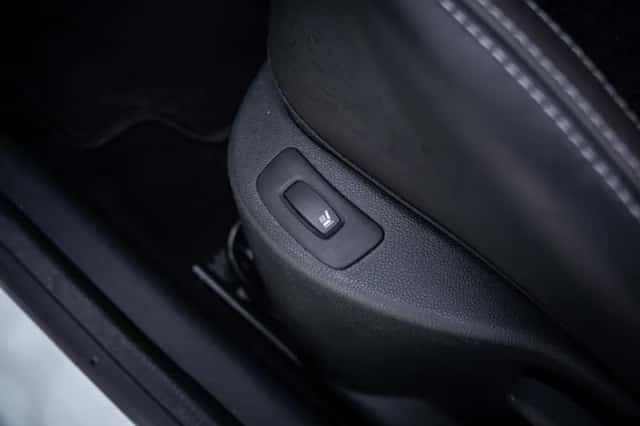 Renault Clio (2016) thumbnail 5