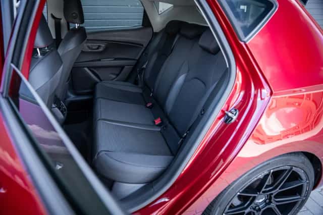 SEAT Leon (2015) thumbnail 5