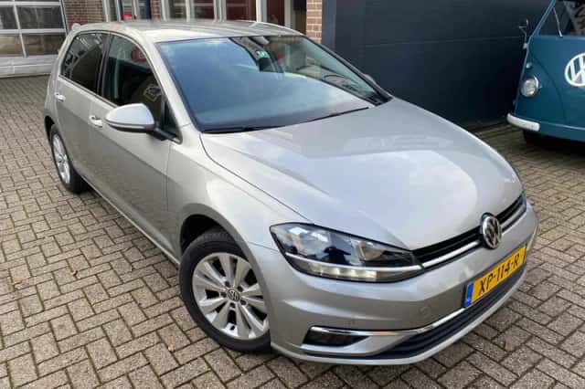 Volkswagen Golf (2019) thumbnail 3