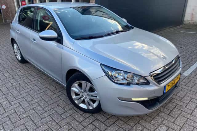 Peugeot 308 (2014) thumbnail 3