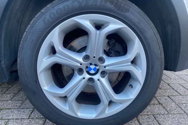BMW X3 (2010) thumbnail 5