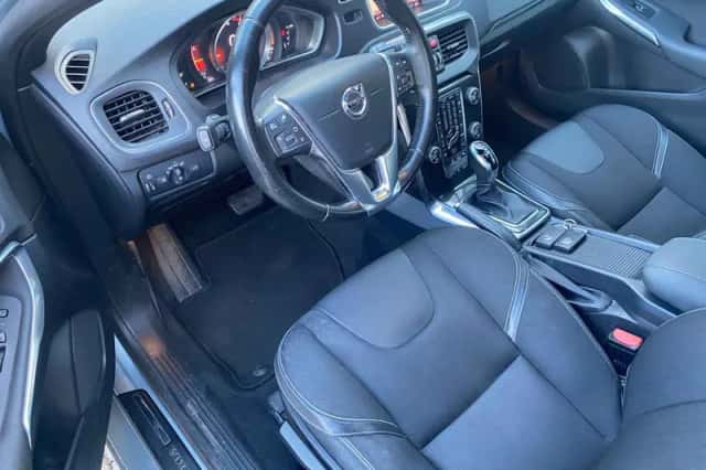 Volvo V40 (2018) thumbnail 6