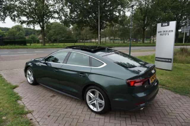 Audi A5 (2018) thumbnail 2