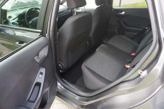 Ford Fiesta (2020) thumbnail 4