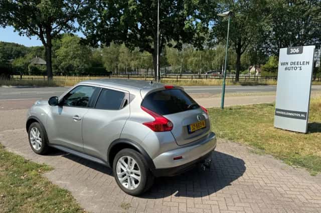 Nissan Juke (2011) thumbnail 2