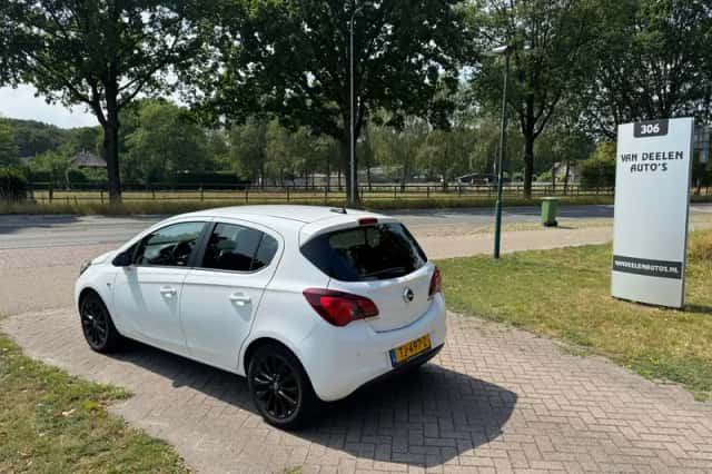 Opel Corsa (2018) thumbnail 2
