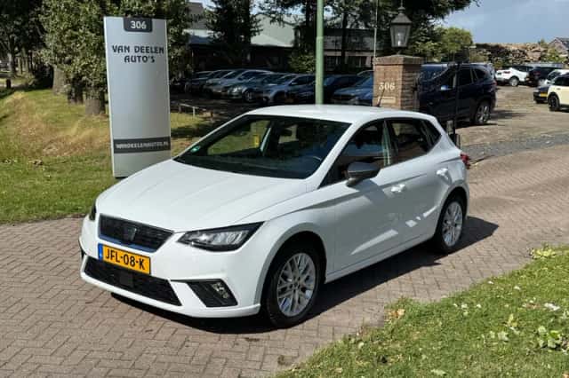 SEAT Ibiza (2024) thumbnail 1