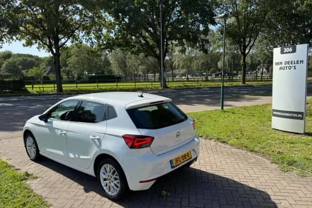 SEAT Ibiza (2024) thumbnail 2