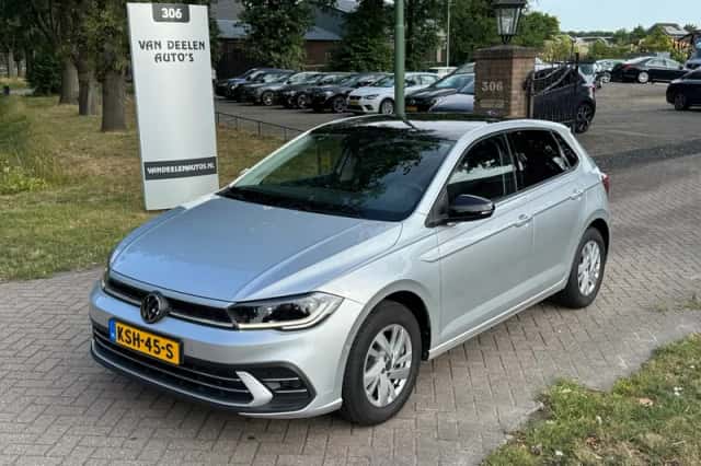 Volkswagen Polo (2021) thumbnail 1
